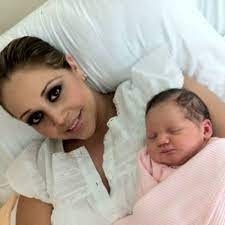 México 2011), es demasíado tarde (la voz. Alejandra Orozco De La Voz Mexico Es Mama De Una Nina El Informador
