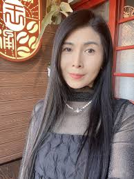 温欸甄甄(@vanessa.wen.75) • Facebook