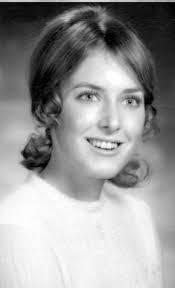 Laurie Tierney's Instagram, Twitter & Facebook