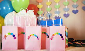 7 Things That Should Really Be In Kids Goodie Bags Mom Com