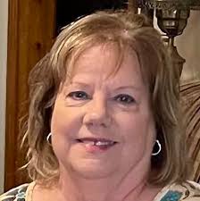 Sharing memories of Arcadia through old annuals and school pictures