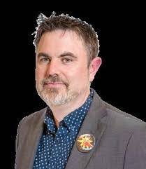 Ken Doucette's Instagram, Twitter & Facebook