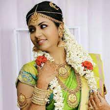 Pin By Pasupathy A On Hair Accessories Bridal Makeup Images Bridal Makeup Bridal Make Up