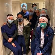 Ginnifer goodwin loves sporting short hair (and rightly so, as it looks great on her!). Why Frontline Doctors And Nurses Need Protective Headbands Alongside Masks And Surgical Gowns Vogue