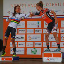 Jun 04, 2021 · anna van der breggen will retire at the end of 2021. Van Der Breggen Fugt Van Vleuten Erste Niederlage Als Weltmeisterin Zu Radsport News Com