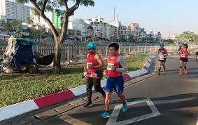 Vpbank hanoi marathon asean 2020 sẽ mở đường cho nhiều giải chạy đêm khác tại việt nam trong tương. Sau Khi Thoi Viá»‡c Ong Ä'oan Ngá»c Háº£i Cháº¡y Marathon Va Ä'oáº¡t Huy ChÆ°Æ¡ng