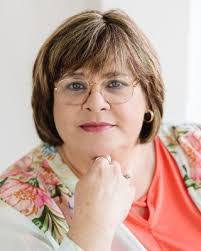 Sarah Swartz's Instagram, Twitter & Facebook