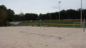 Beach volleyball jake gibb and tri bourne of the united states play a round of 16 match against julius thole and clemens wickler of germany, streaming live on peacock at 9 a.m. Beachvolleyballfeld In 35394 Giessen Beachfelder De Deine Beachvolleyballfeld Suchmaschine