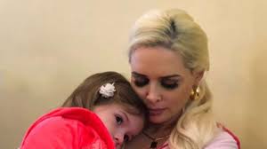 Daniela katzenberger, 32, hat sich bei instagram zu den vorwürfen geäußert, sie würde ihre tochter mit der frühen schulischen ausbildung zu sehr unter druck setzen.die vierjährige sophia. Costa Cordalis Great Concern Then Touch Daniela Katzenberger Thinks About Her Father In Law