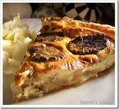 Et Encore Une Tarte Qu On N Offrirait Pas A Des Gens Qu On Ne Connait Pas Au Boudin Boudin Aux Pommes Boudin Noir Recettes De Cuisine