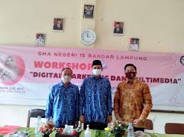 Sma islam terbaik di bandar lampung yang kesatu ialah al islam. Universitas Terbaik Di Lampung Ini Gelar Workshop Digital Marketing Dan Multimedia Di Sma Negeri 15 Bandar Lampung