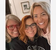 Carly Schell's Instagram, Twitter & Facebook