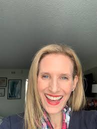 I want to open my own company But my problem is that I don't know the full  meaning of (CEO) help a sister😔🙄