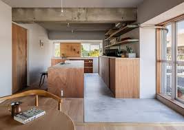 snark borrows cabin aesthetic for apartment near mount takao 自宅で ハウスデザイン 住宅