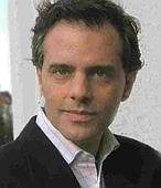 Ramiro villapadierna (madrid, spain, 1964) is a reporter and observer working on centreuropean affaires and culture, and a former war correspondent. El Corresponsal De Abc En Berlin Ramiro Villapadierna Premio Salvador De Madariaga