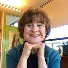 Emily Ridge's Instagram, Twitter & Facebook