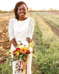 You won't want to let go of these beautiful fall wedding bouquets, let alone chuck one across the reception hall. 52 Gorgeous Fall Wedding Bouquets Martha Stewart