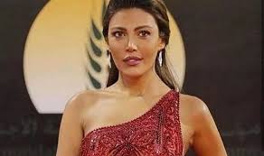 وكانت ريهام حجاج قد أعلنت مؤخرًا زواجها من رجل الأعمال محمد حلاوة طليق الفنانة ياسمين عبد العزيز، كما نشرت صورتها من عقد قرانها من المصور ميكي، وأكدت أنها لا. ØªØ³Ø±ÙŠØ¨ ØµÙˆØ±Ø© Ù†Ø¬Ù„Ø© Ø±ÙŠÙ‡Ø§Ù… Ø­Ø¬Ø§Ø¬ Ù„Ø£ÙˆÙ„ Ù…Ø±Ø© Ø±ØºÙ… Ø§Ù„Ø¯Ø§Ø± Ø§Ù„Ø¨ÙŠØ¶Ø§Ø¡ Ø§Ù„ÙŠÙˆÙ…