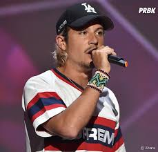 L'album cyborg de nekfeu est déjà dans les bacs et sur les plateformes de streaming. Cyborg Nekfeu Lache Son Nouvel Album Par Surprise En Plein Show A Paris Purebreak