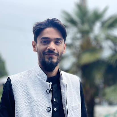 কে নওশাদ সিদ্দিকি? যার দাপটে কাঁপছে ভাঙড়, জানুন ISF নেতার সম্পত্তির পরিমাণ | know-who-nawsad-siddiqui-is-the-new-leader-of-bhangar-and-his-net-worth-bsm | Asianet News Bangla