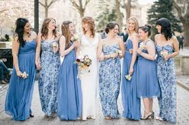 10 Times Floral Print Bridesmaids Totally Rocked The Look Patterned Bridesmaid Dresses Floral Bridesmaid Dresses Bridesmaid Dresses Floral Print
