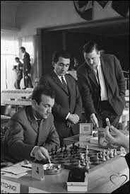 Netherlands X Urss Match 25 Lodewijk Prins Vs Viktor Korchnoi L Watching The Game Standing We See Tigran Petros Haunted House Party Hitchcock House Party