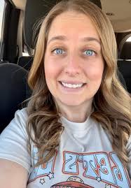 Which AI headshot do you like better?