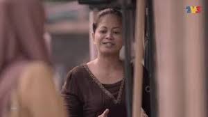 Nur is a 2018 malaysian television drama series directed by shahrulezad mohameddin, starring amyra rosli as the titular role and syafiq kyle as ustaz adam. Highlight Episod 19 Nur Youtube