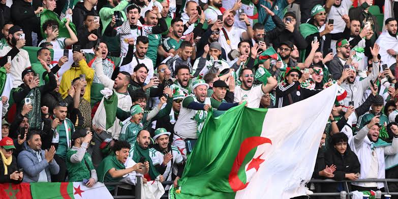 INFO EUROPE 1 – CAN : des supporters algériens appellent à s'en prendre  «aux Marocains et aux Juifs», la préfète de Lyon signale la vidéo à la  justice