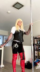 CD =\= submissive. I feel more powerful the higher my heels. I want to make  you cry. : r/crossdressing