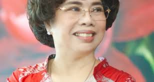 Anh hùng Lao động Thái Hương được tôn vinh Top 10 Doanh nhân Việt Nam tiêu  biểu 2022