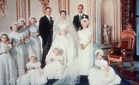 Traguardo importante per la coppia reale, diventata il punto di riferimento in inghilterra e nel mondo. L Abito Da Sposa Della Principessa Margaret D Inghilterra Tra I Piu Belli Di Sempre