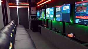 Kids had a blast, and the host (dave) was awesome! Video Game Truck Carbon Monoxide Sickens Children Cnn