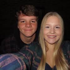 Lisa Shults (@lisa_lshults)