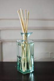 Daneben gibt es noch die klassische verteilung mit kerzenlicht und einer duftlampe um deinen eigenen raumluft diffuser. Glasbehalter Glasvase Raumduft Holzstabchen Dufterfrischer Raumduft Selber Machen Raumduft Duft