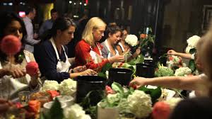 None when the founders pitched the product on the show in 2014, but canadian entrepreneur robert herjavec invested three years later after purchasing flowers from the bouqs for his wedding. Shark Tank Alice S Table Accepts 250 000 Offer From Mark Cuban And Sara Blakely Business 2 Community
