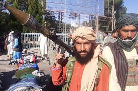 Jul 02, 2021 · la guerra de afganistán, la más larga de la historia de ee.uu., comenzó en octubre de 2001 con la misión de dar caza al líder de al qaeda osama bin laden, el cerebro de los atentados del 11. X2zoahabaaz4am