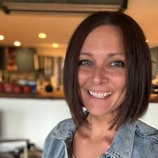 Tasia (@thefrugalfarmgirl)