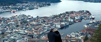 From there, his life would be shaped by his love for music, as he first started producing. Kultur Musikk Kygo Hyller Bergen I Sin Siste Video