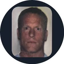 Lindsey Rustad (@LindseyRustad)