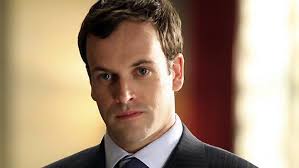 Från Jordan Chase till Sherlock Holmes, den här killen är en grym  skådespelare! : r/Dexter