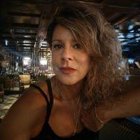 Julie Jameson's Instagram, Twitter & Facebook