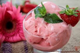 Glace A La Fraise Les Joyaux De Sherazade Recette Glace A La Fraise Glace Maison Glace