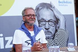 TÜRKİYE'NİN İLK PANTOMİM SANATÇISI BEYLİKDÜZÜ'NDE ANILDI