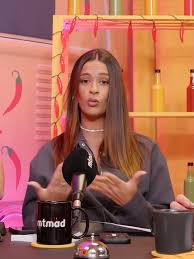 Tania y Zoe se reencuentran CARA a CARA 💣 Aclaran sus diferencias y  explican lo que ha pasado realmente con Albert Barranco #EnTodasLasSalsas  #mtmad #Telecinco #Mediaset #LaIslaDeLasTentaciones #LIDLT ...