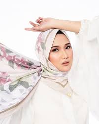 Jenis tanah yang baik untuk menanam tanaman cabe yang pertama adalah tanah yang subur serta gembur. Orang Lain Bertudung Nampak Cantik Tapi Kita Tidak Bentuk Wajah Puncanya Mode Mstar