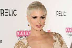 No matter what your hair a. 17 Gorgeous Pixie Haircuts For Older Women