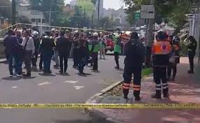 Colapso de edificio en la Benito Juárez moviliza a cuerpos de emergencia; no hay lesionados
