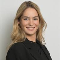 Louise Mohr's Instagram, Twitter & Facebook