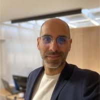 100+ perfiles de «Harroch»